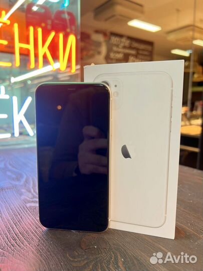 iPhone 11, 128 ГБ