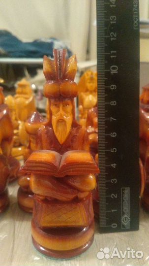 Шахматные фигуры деревянные резные