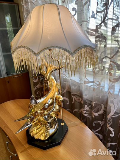 Лампа настольная