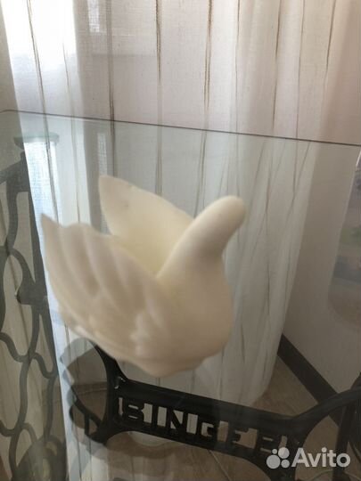 Мраморная пепельница «спящий лебедь»