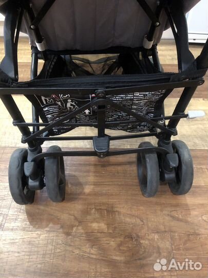 Коляска прогулочная Inglesina trip