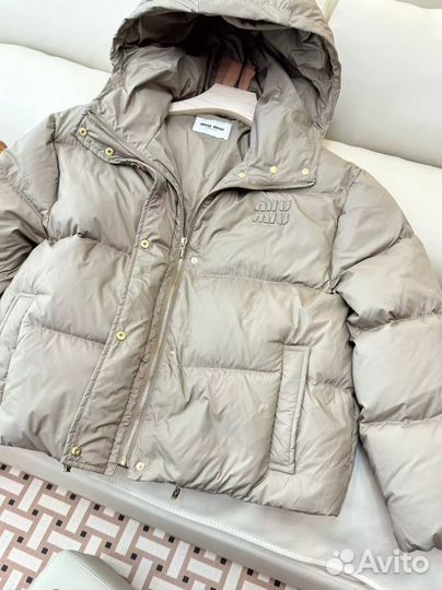 Пуховик женский Miu Miu
