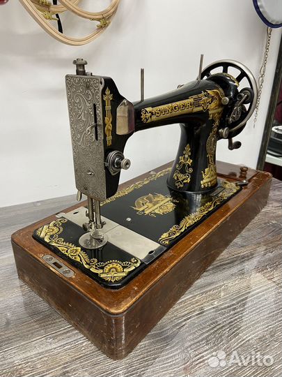 Швейная машина Singer