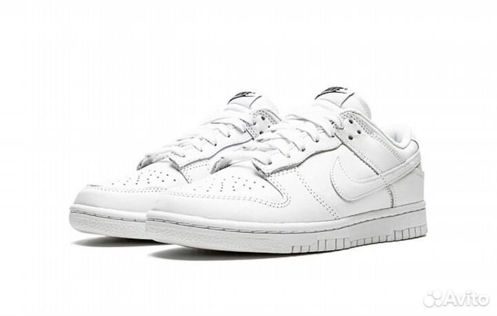 Кроссовки Nike Dunk Low Triple White