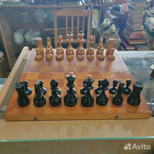 Деревянные резные шахматы. 1950-60-е годы