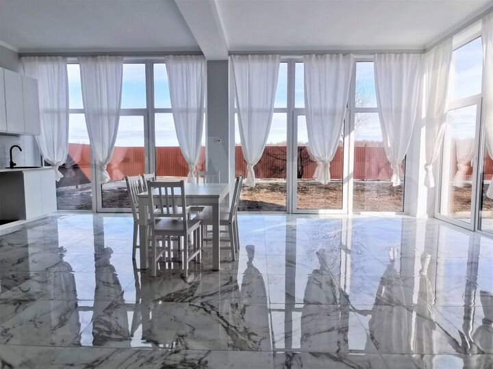 Дом 170 м² на участке 6 сот.