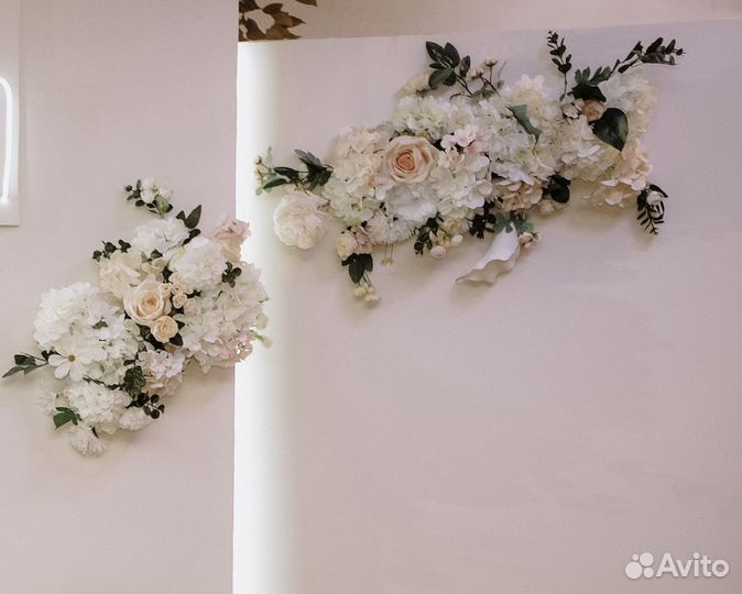 Фотозона-президиум на свадьбу (свадебная фотозона)