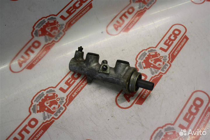 Главный тормозной цилиндр Toyota Carina T190 1997