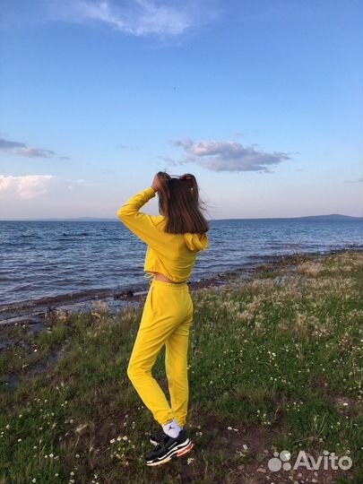 Костюм спортивный