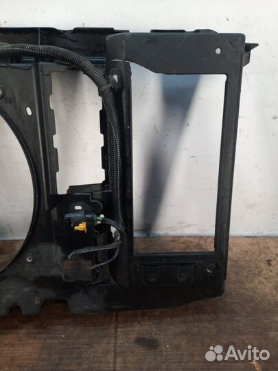 Диффузор (кожух) вентилятора Peugeot 3008 хэтчбэк