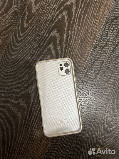 Чехол на iPhone 11