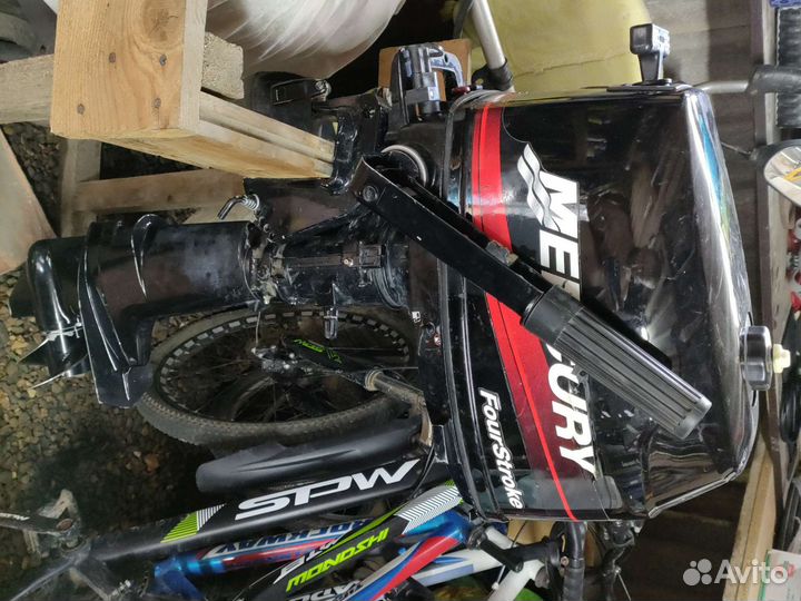 Лодочный мотор