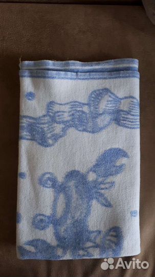 Плед детский вязаный и 2 одеяло