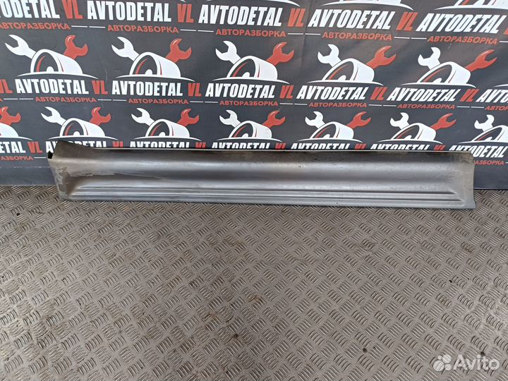 Накладка на порог Mitsubishi Delica 3 P25W