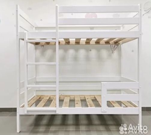 Детская двухъярусная кровать домик