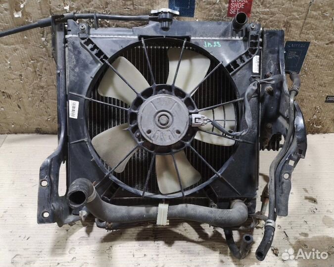 Радиатор suzuki jimny 2004 год jb23