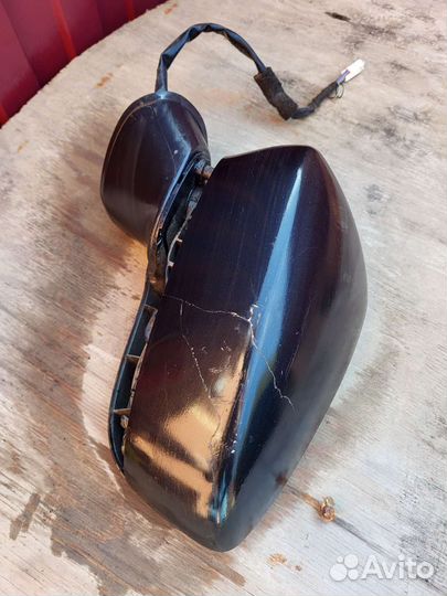 Зеркало заднего вида левое