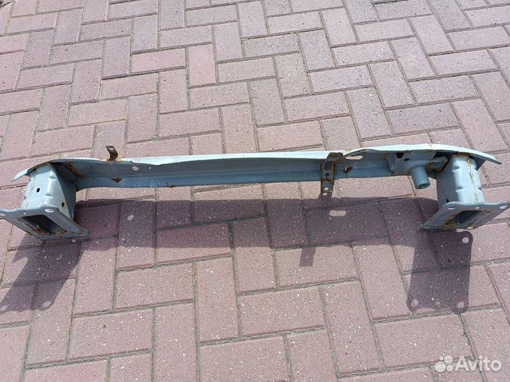 Усилитель переднего бампера KIA Sportage 3