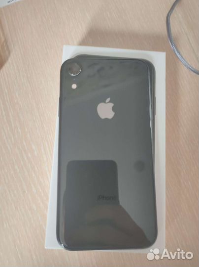 iPhone Xr, 64 ГБ