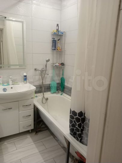 Комната 12 м² в 3-к., 13/16 эт.