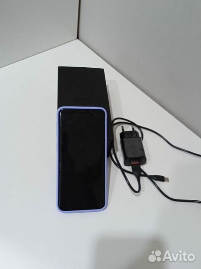 Samsung Galaxy S9, 4/64 ГБ
