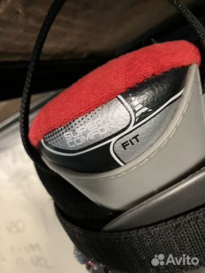 Горнолыжные ботинки atomic 29см