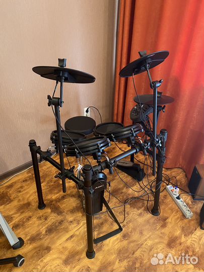 Электронные барабаны alesis nitro mesh kit