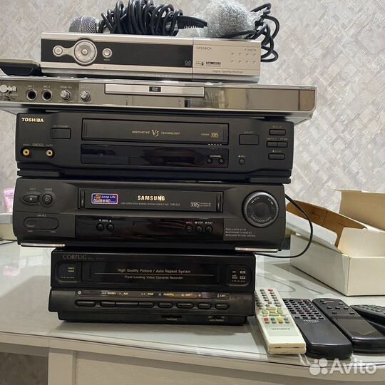 Видеомагнитофон Samsung Toshiba