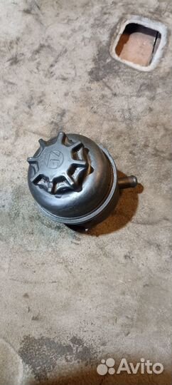 Бачок гур Опель Омега Б