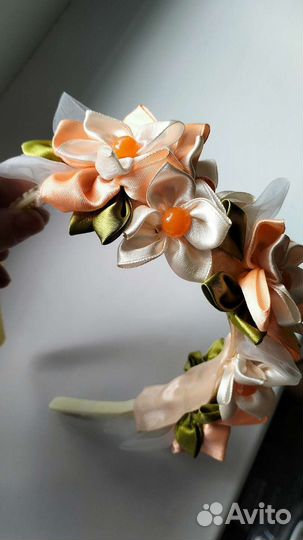 Ободок для волос с цветами