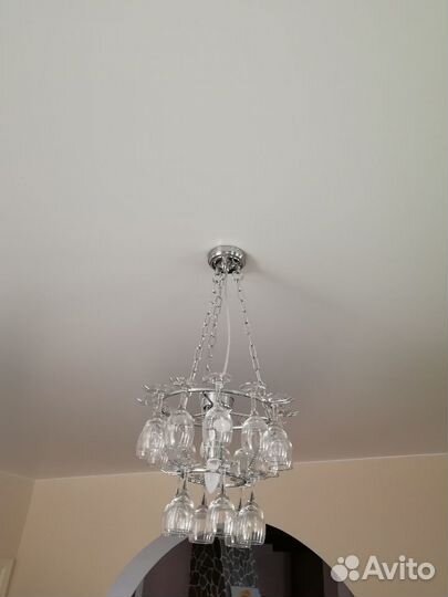 Продам люстру artelamp