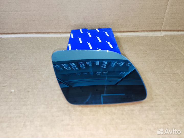 Стекло зеркала правого c подогревом Audi A3 A4 A6