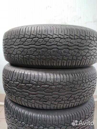Bridgestone Dueler H/T D687 225/65 R17