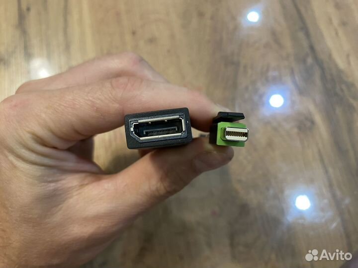 Переходник mini DisplayPort - DisplayPort