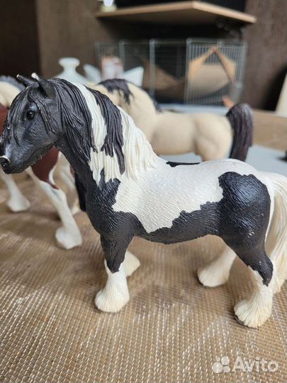 Фигурки лошадей schleich