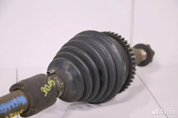 Приводной вал передний левый Dodge Stratus JR