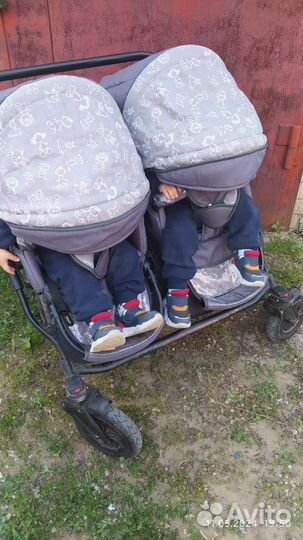 Коляска для двойни