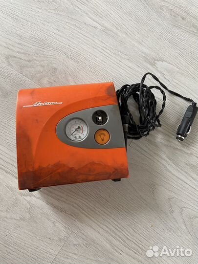 Компрессор автомобильный