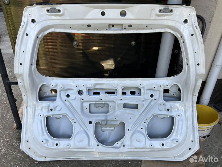 Крышка багажника Tiyota Rav 4, 40, 2014 нода