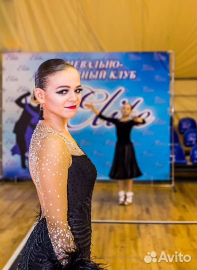 Платье для бальных танцев