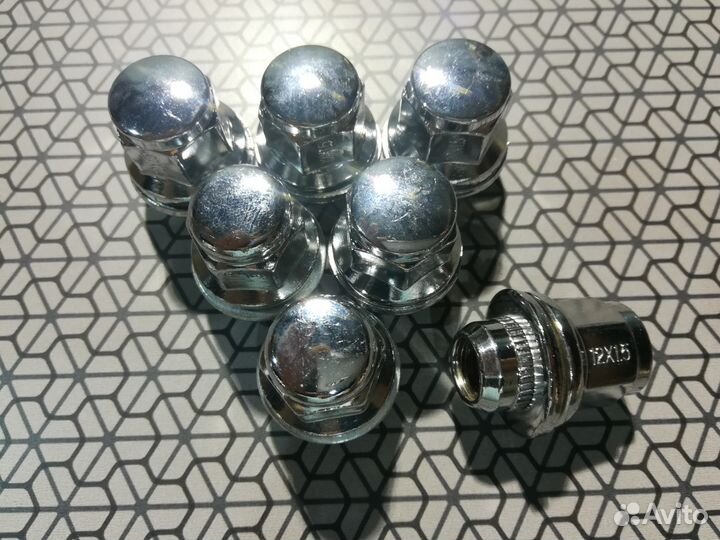 Гайки оригинал Toyota Mitsubishi 12x1.5 с шайбой