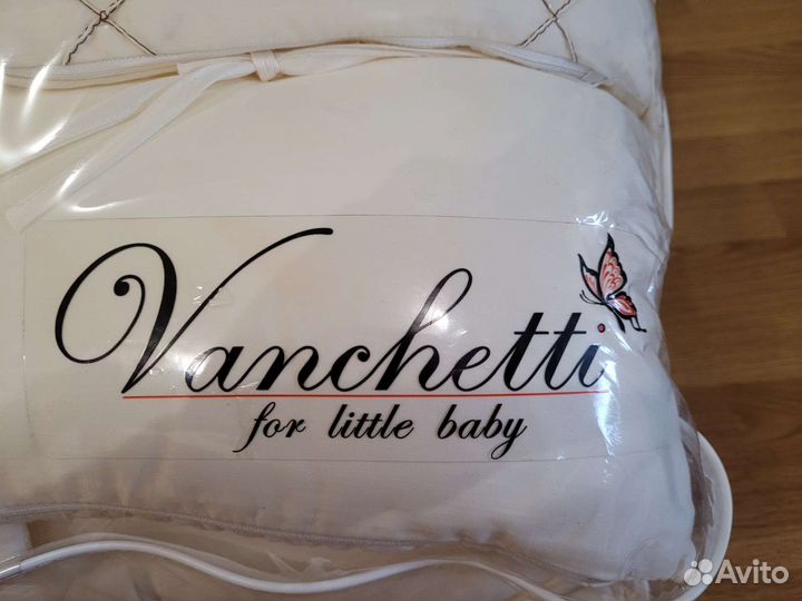 Комплект в детскую кроватку с бортиками 