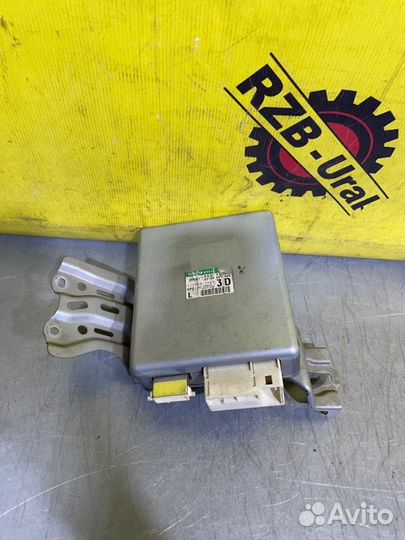 Блок управления эур Toyota Auris E150 1.4 2008