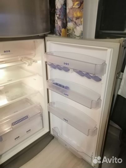 Холодильник бу whirlpool