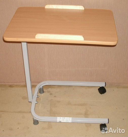 Прикроватный стол