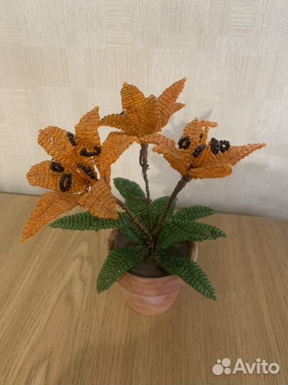 Цветы из бисера