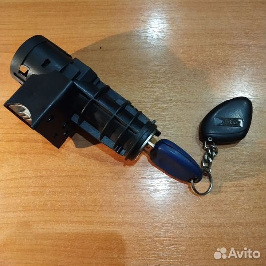 Замок зажигания Fiat palio
