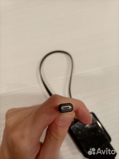 Зарядка для телефона с разъёмом micro-usb