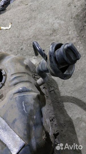 Бак топливный Bmw 7-Series E32 M30B30 1988