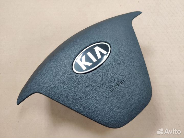 Накладка, заглушка руля Kia Rio 3 (с 2015)